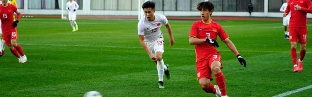 开云下载-国足内部PK二番战 李金羽战队1球小胜陈洋战队